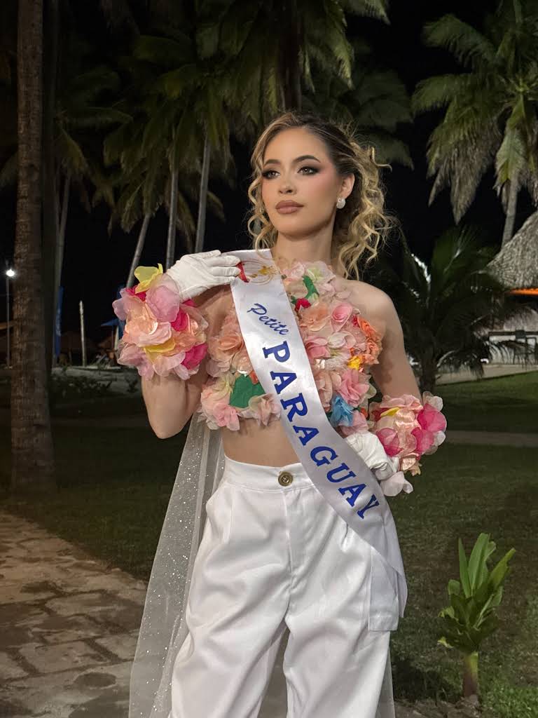 Giulianna Silva se destaca en la preliminar del Miss Teen Américas Giulianna Silva se destaca en la preliminar del Miss Teen Américas