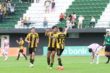 Cachique se hizo fuerte en la Arboleda y suma tres puntos vitales
