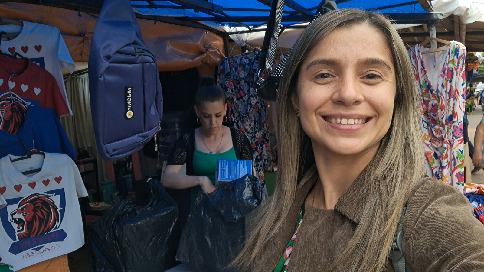 Kuñá guapakuéra del Mercado de Itauguá piden que se les visite para impulsar sus ventas